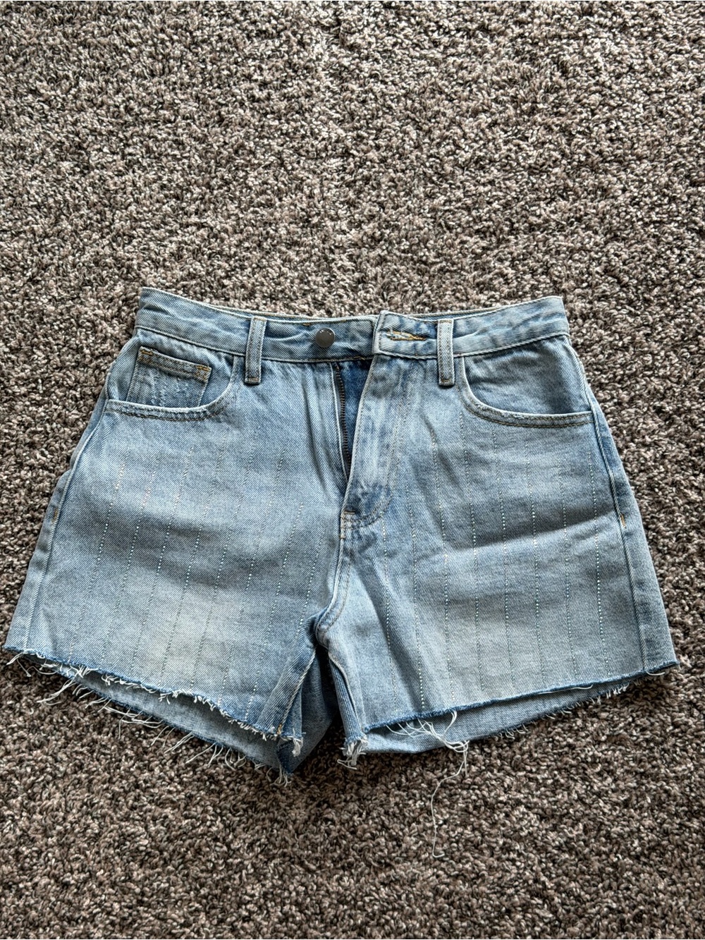 Twelve by Ontwelth Light Blue Denim Women’s Shorts w/ Rhinestones